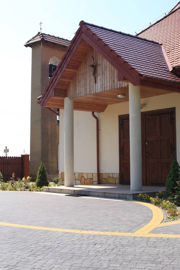 pavaj-curte-carmino-3